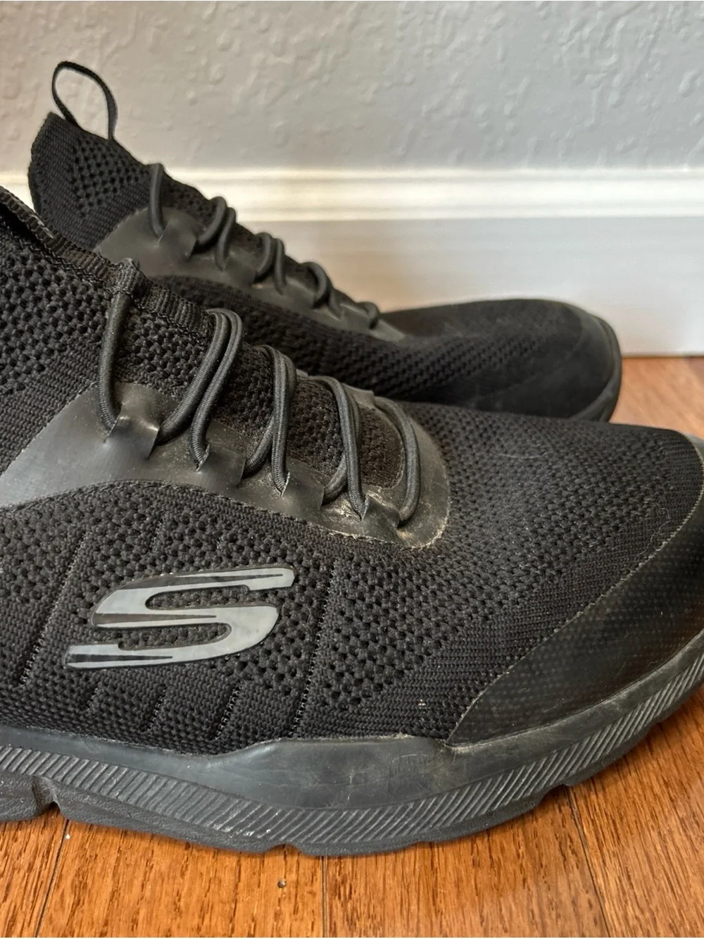 Skechers Stretch Fit Running Walking Shoes Slip On Sneakers Men’s Size 11 Black